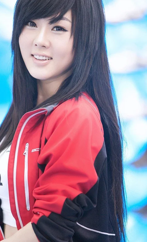 清纯派韩国美女车模-黄美姬-手机桌面