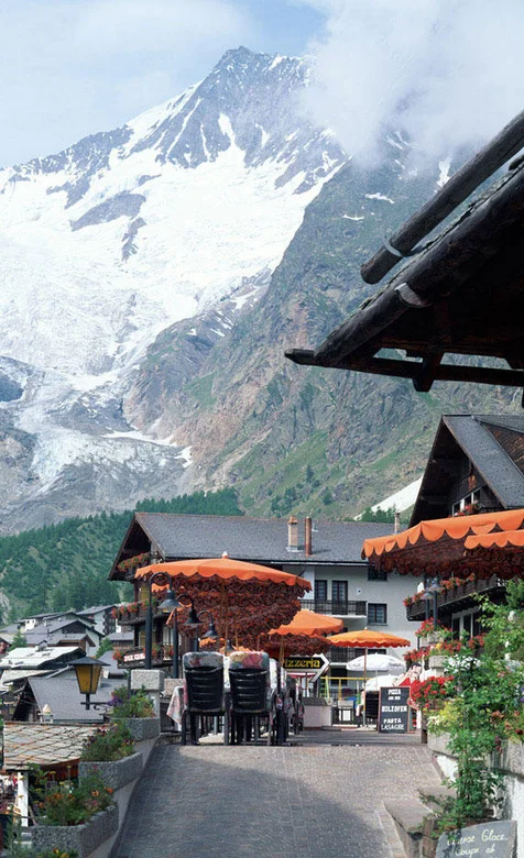 雪山背景高清手机壁纸