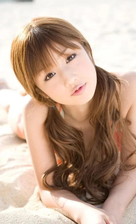 日本AV女优沙滩性感壁纸