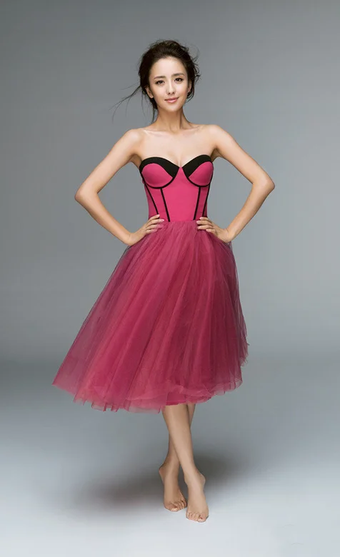 佟丽娜粉红长裙写真手机壁纸