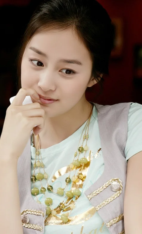 清纯美女照手机壁纸免费下载