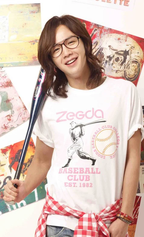 张根硕棒球造型阳光男孩手机桌面