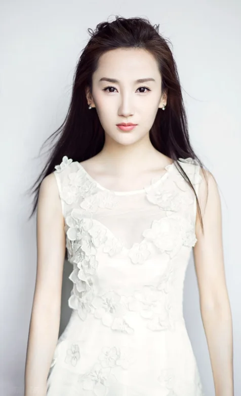 影视演员高洋高清手机壁纸