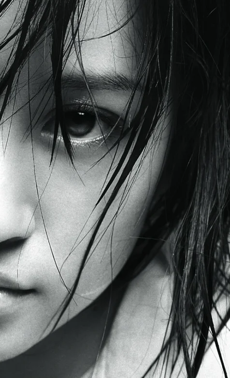 美女的黑白写真手机壁纸