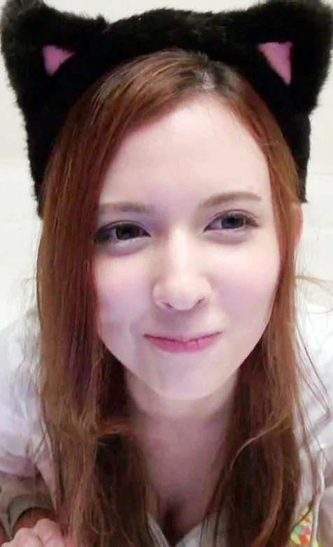 泷泽萝拉近身高清自拍手机壁纸下载