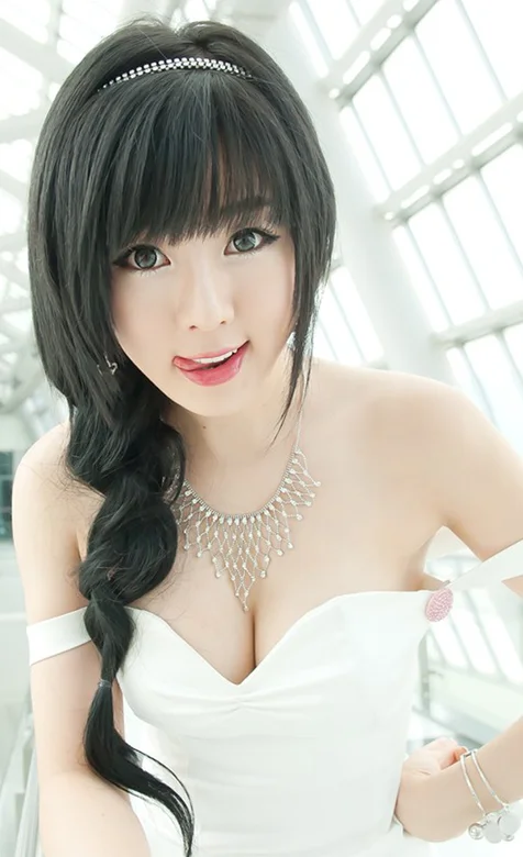 黄美姬婚纱个性手机壁纸