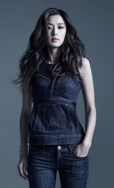 来自星星的你-全智贤手机背景