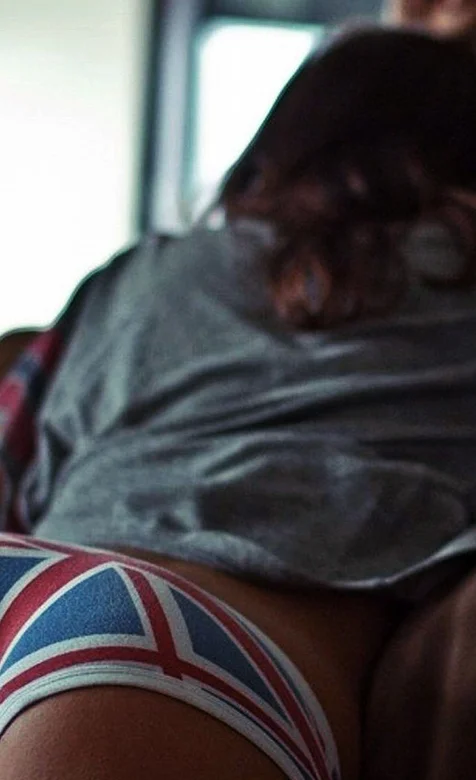 穿着英国国旗图案内裤的妹子