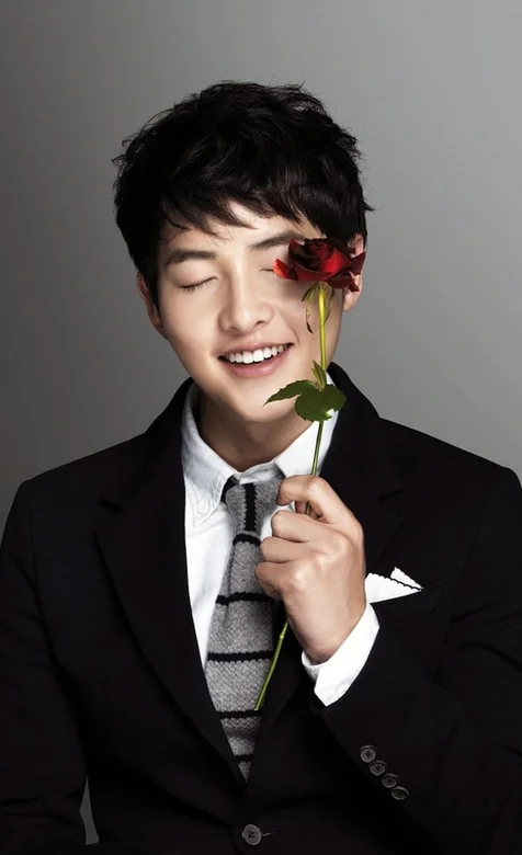 拿着玫瑰的宋钟基手机壁纸