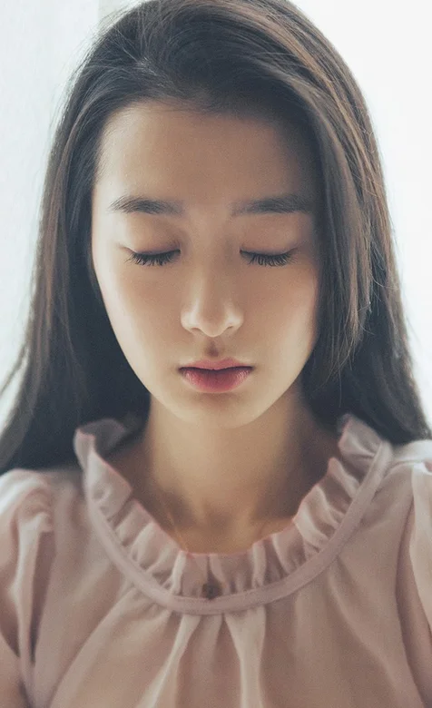 伤心的美女手机壁纸图片