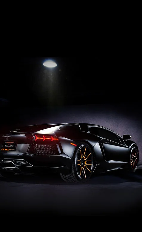 兰博基尼酷炫的尾部线条