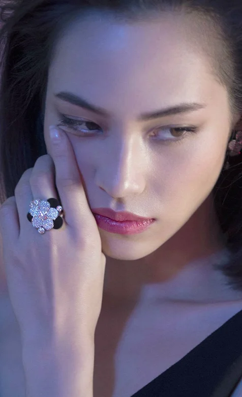 酷冷女神头像手机桌面