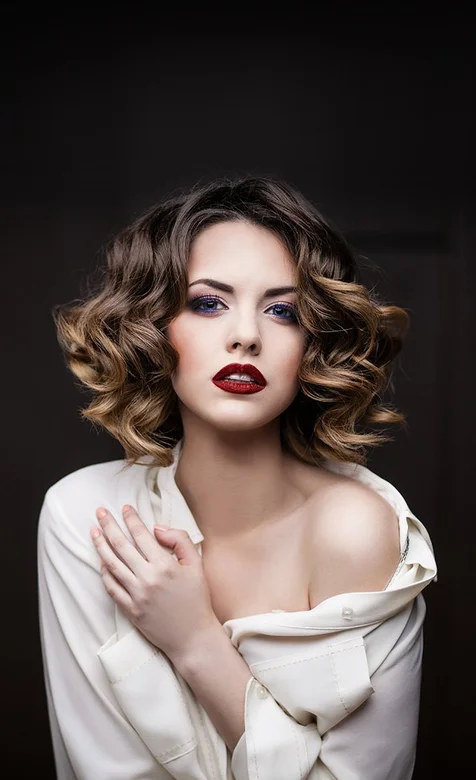 性感红唇欧美美女写真