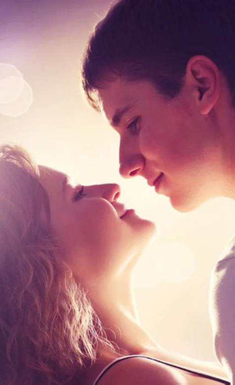 情侣深情对视爱情手机壁纸