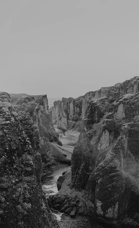 黑白峡谷风景手机壁纸