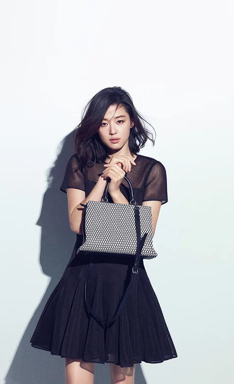 韩国时尚明星全智贤手机桌面下载