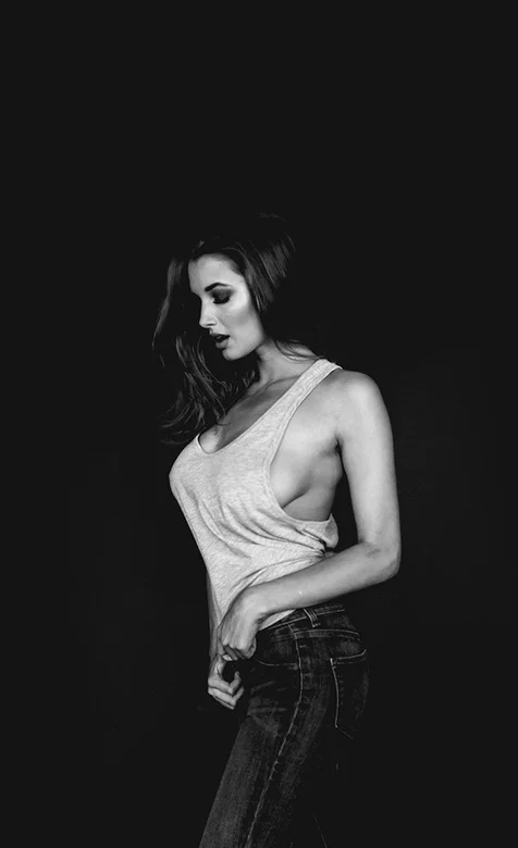 穿牛仔裤的性感欧美美女写真