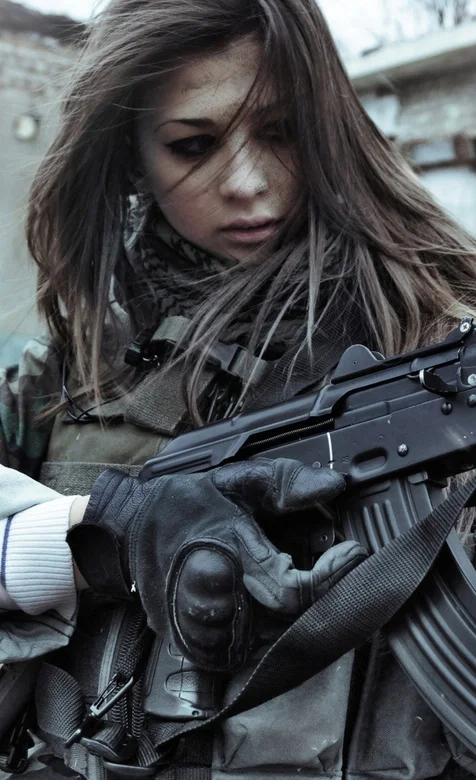 战斗民族俄罗斯特战美女高清苹果手机壁纸