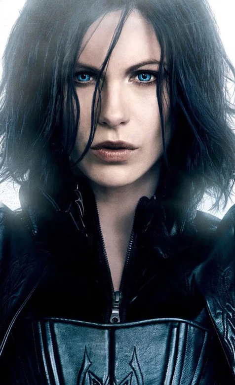 黑夜传说女主角帅气壁纸图片