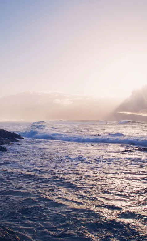 大雾下的海岸线IPHONE6手机壁纸