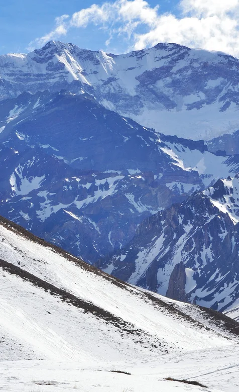 唯美雪山高清苹果6S手机背景