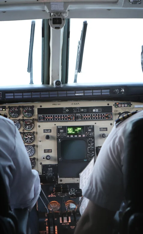 飞机控制室高清手机背景图片