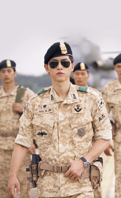 热门电视剧《太阳的后裔》高清剧照