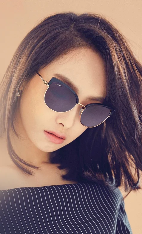 带着墨镜的酷酷女神