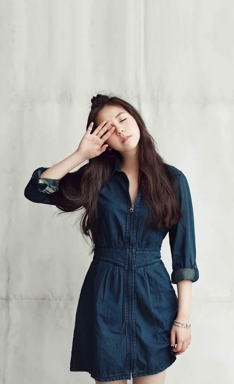 韩国氧气美女手机壁纸