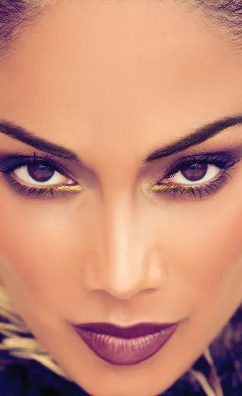 紫色浓妆欧美冷酷女神头像