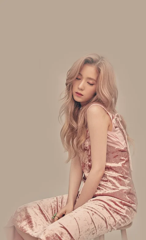 粉色卷发韩国女神手机壁纸下载