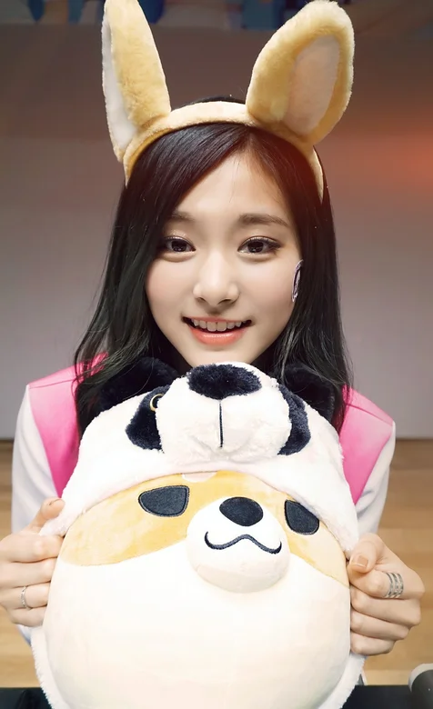 可爱的兔兔美女图片