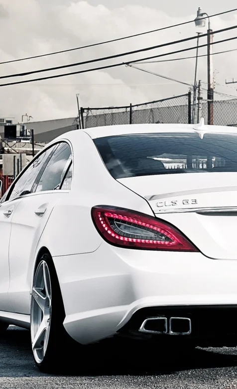 奔驰CLS G3帅气尾灯手机壁纸下载