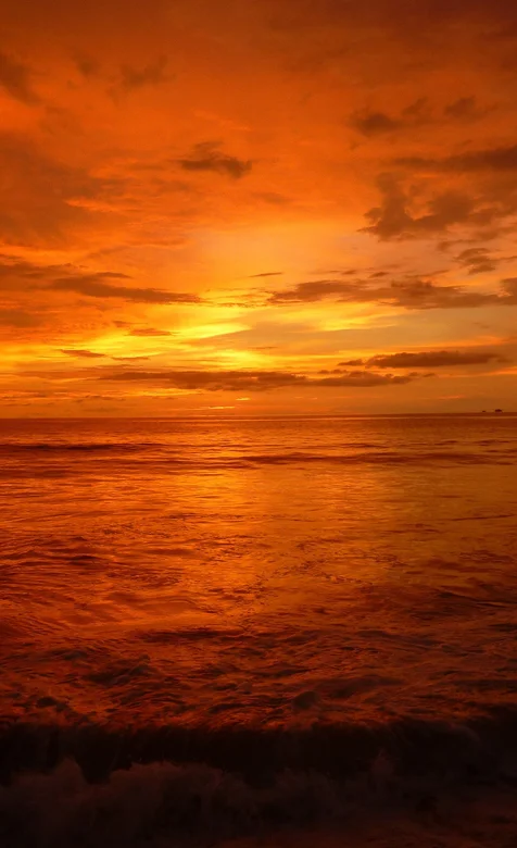 海天一色的夕阳唯美手机背景图片下载