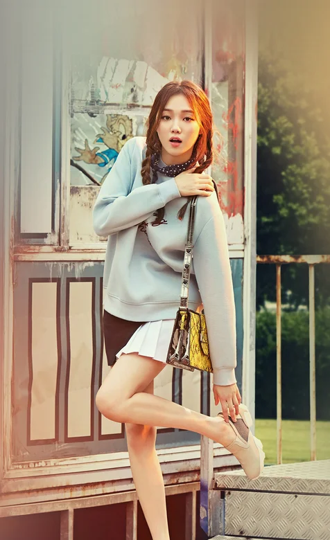 我就是衣架 唯美的长腿模特写真手机背景