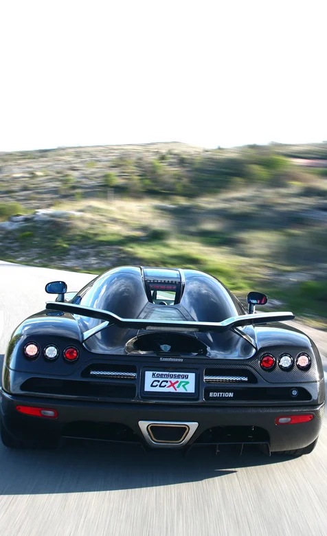 超跑Koenigsegg CCX手机壁纸