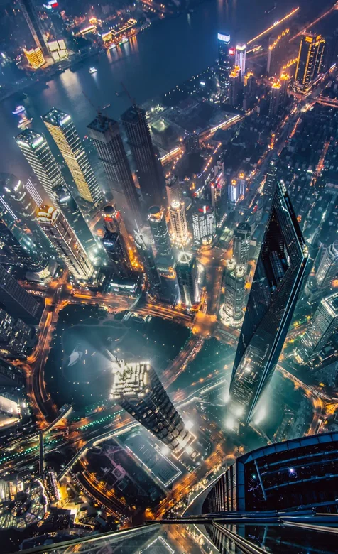 高空下灯火辉煌的城市梦幻夜景