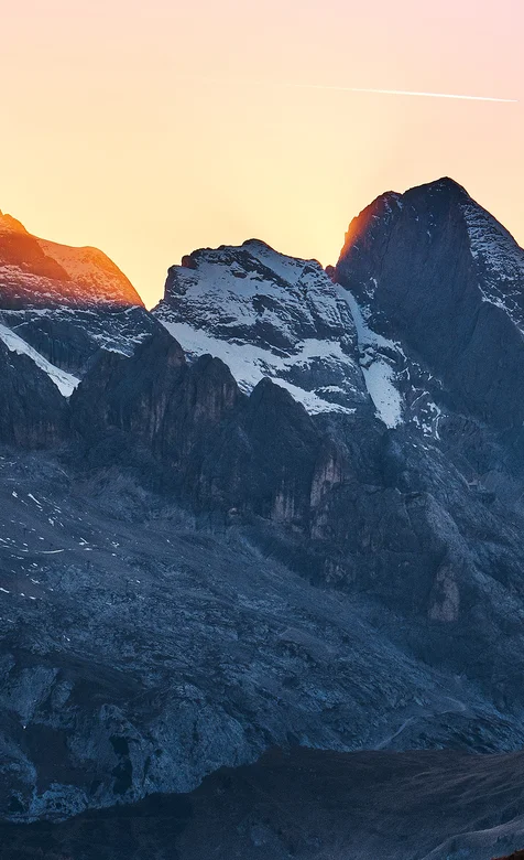 夕阳，石头上的雪高清手机壁纸