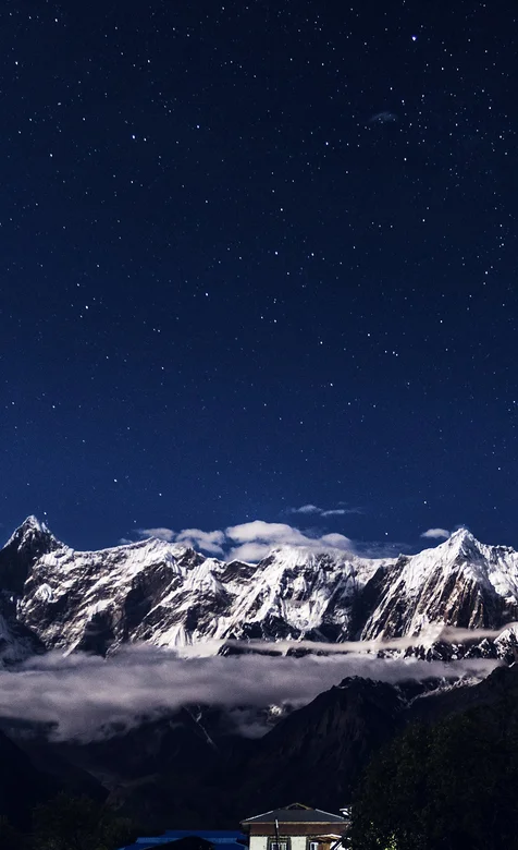 星空风景手机壁纸系列-雪山下的小镇