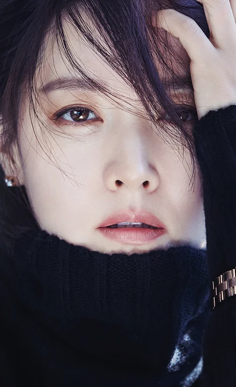 冬季的长发女神高清近照手机壁纸