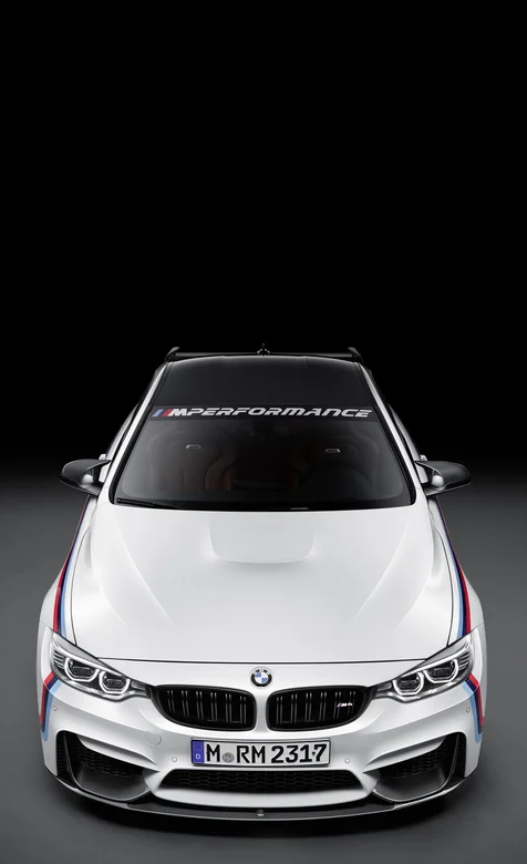 白色三色涂装的宝马超级跑车M4手机壁纸
