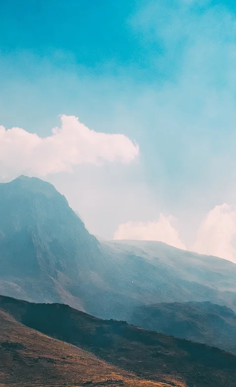 大好河山，大气磅礴的山脉手机壁纸