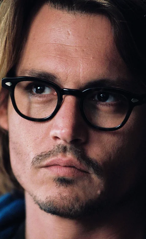 好莱坞巨星约翰尼·德普戴眼镜生活头像照个人手机壁纸