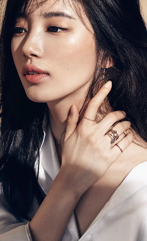 长发穿衬衣的性感韩国美女手机壁纸