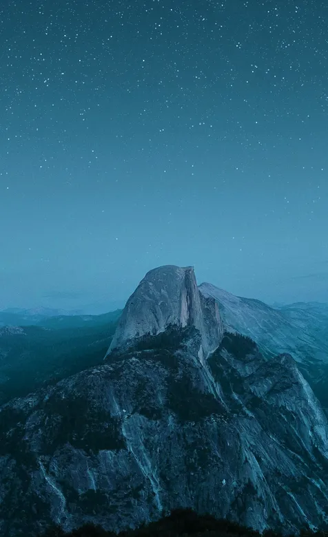 星空下的磅礴石头大山唯美摄影手机壁纸