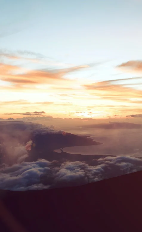 云山奇观，令人惊叹的大自然景象高清手机壁纸