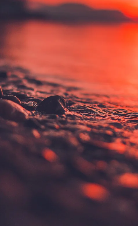 意境摄影湖边的小石头高清手机3G壁纸图片