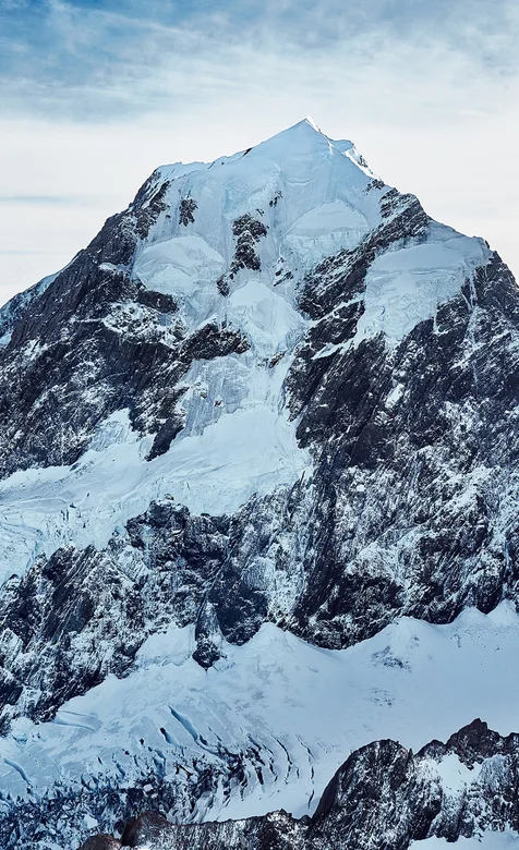 石山，大雪覆盖的山脉风景手机壁纸