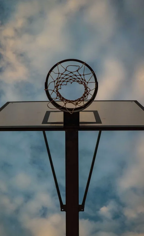 创意的篮球场球框摄影高清手机壁纸