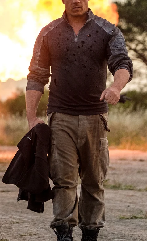 帅气好莱坞电影主角从不看爆炸场面